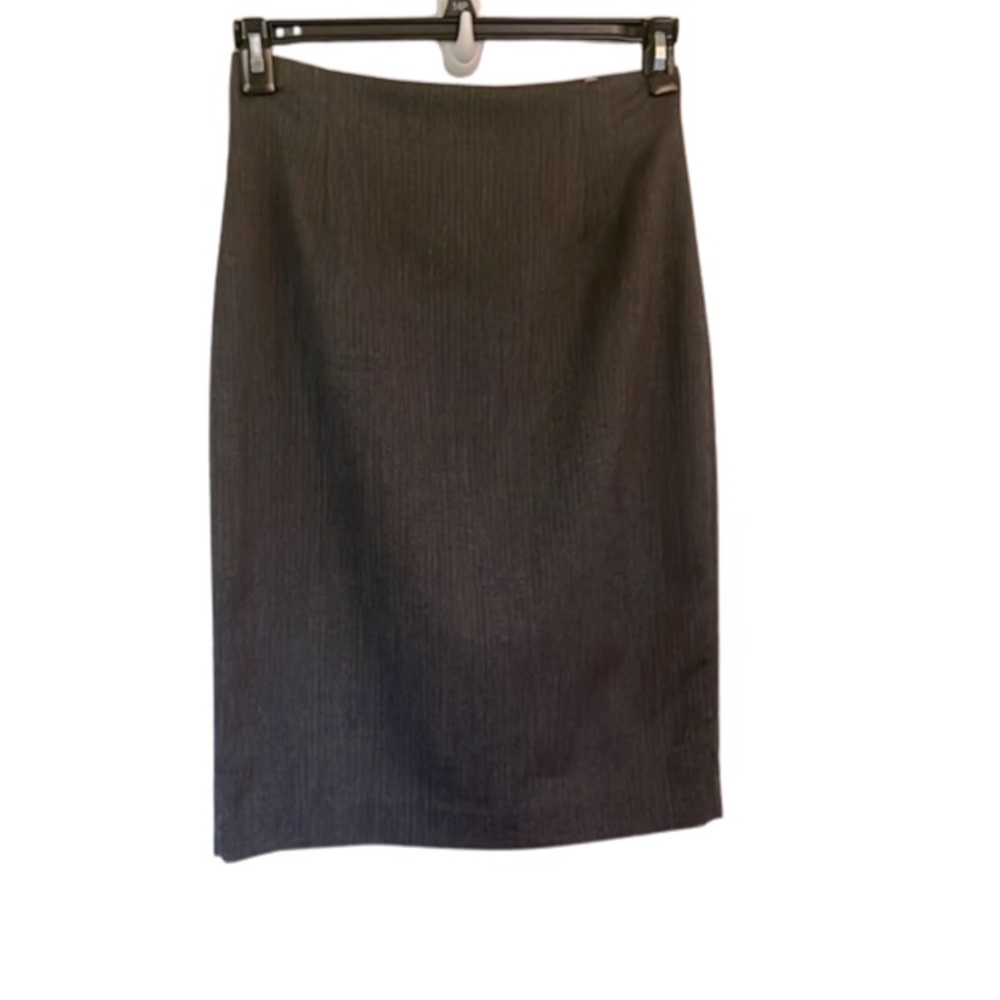 Like new Ellen Tracy pencil skirt.